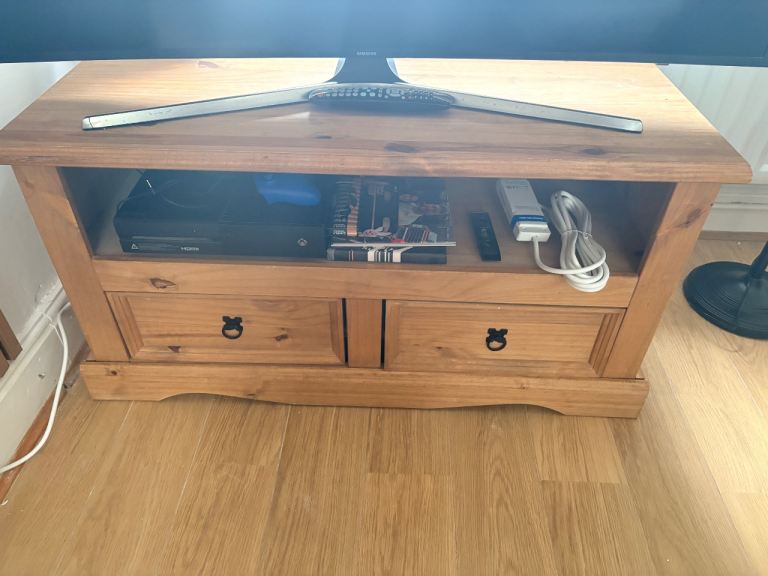 *FREE* TV Stand Unit