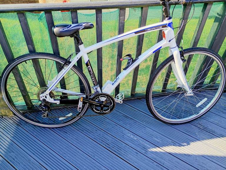 Neorace 2022 Hybrid Bike 18in Alloy Frame-Shimano 105+ Tiagra Gears A1 Condition. REDUCED