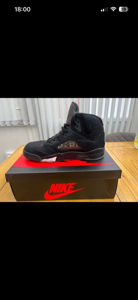 PSG Jordans size 9.5