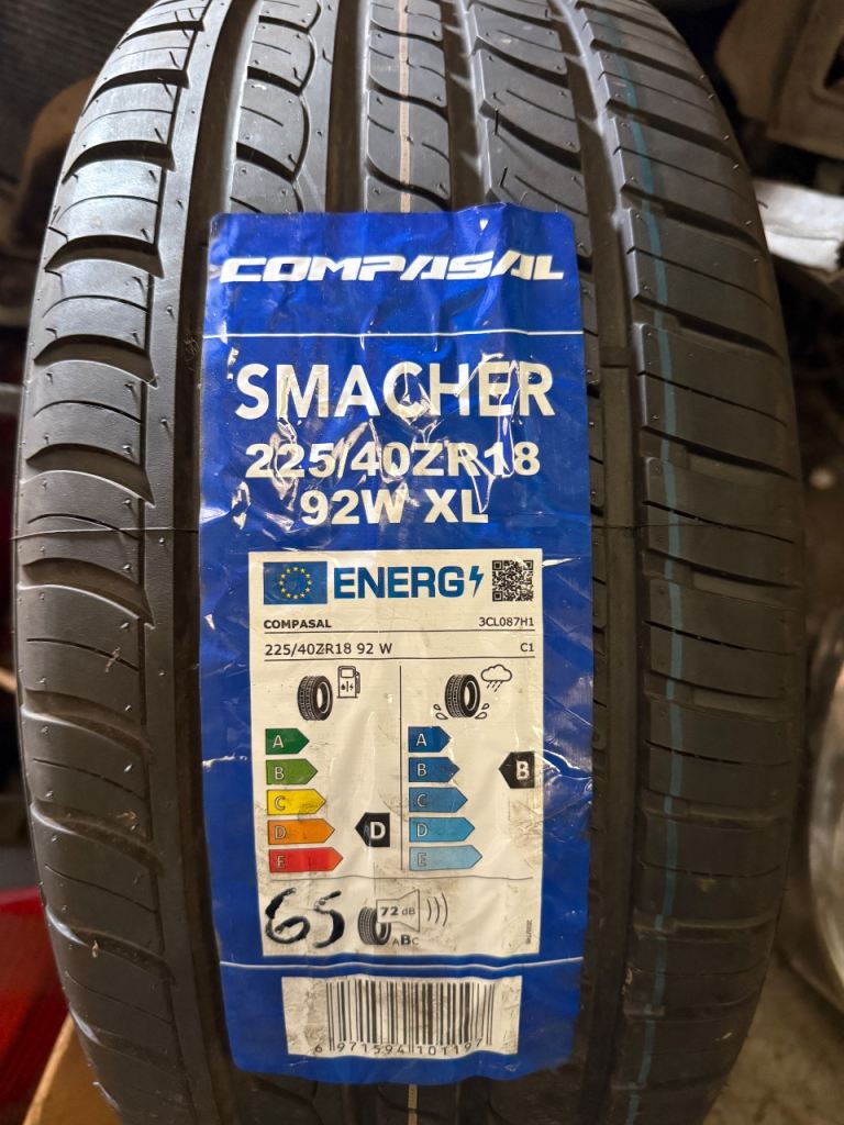 New tyre 225 40 18 92W XL 