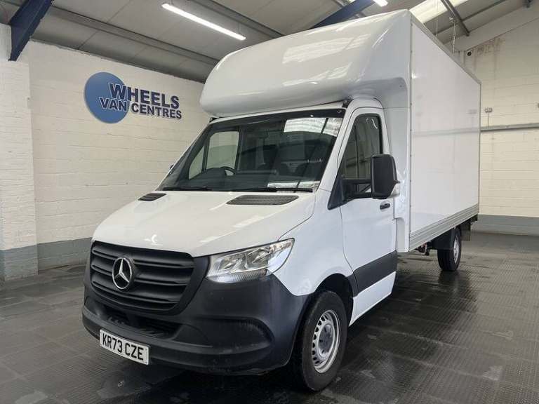 2023 Mercedes-Benz Sprinter 3.5t Progressive Chassis Cab CHASSIS CAB DIESEL Manual