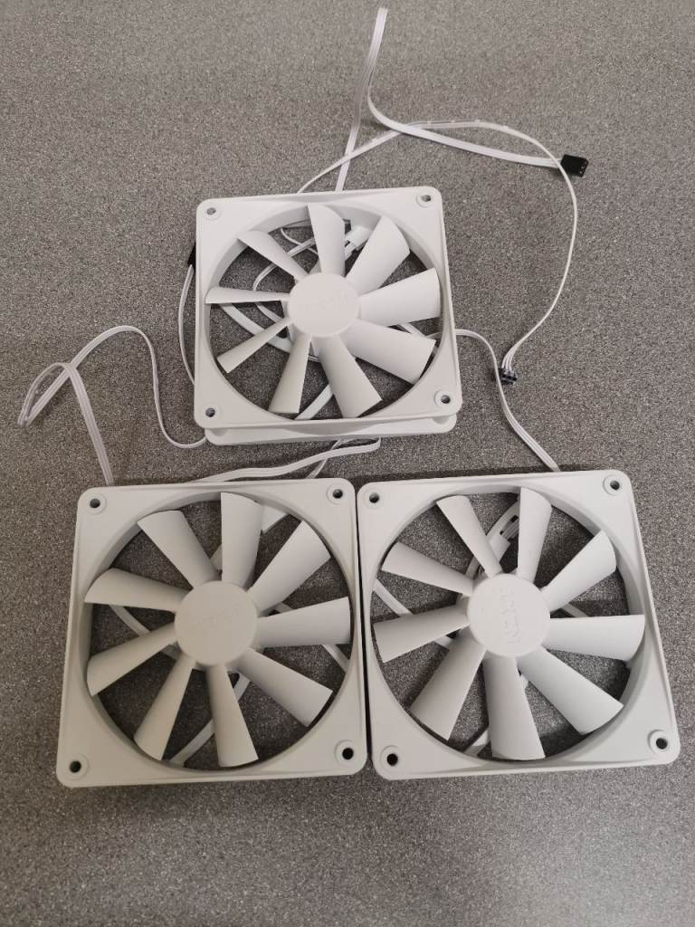 X3 White NZXT PC Fans 