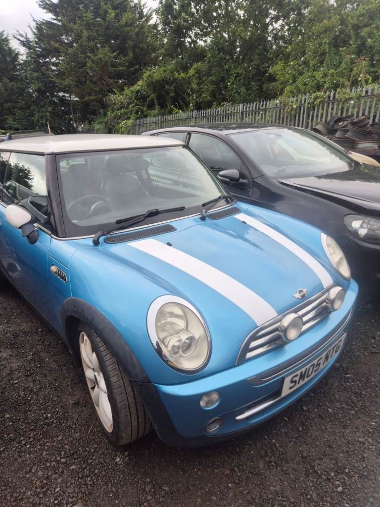 2005 MINI ONE 1.6 16V PETROL BREAKING FOR PARTS