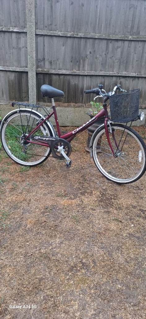Red City Bike with Basket and Rack – Good Condition