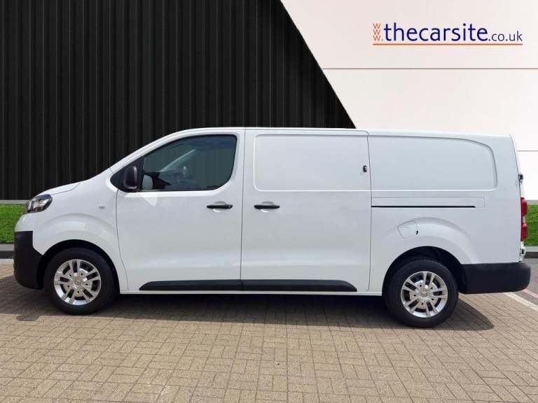 2020 Vauxhall Vivaro 2900 1.5d 100PS Dynamic H1 Van PANEL VAN DIESEL Manual