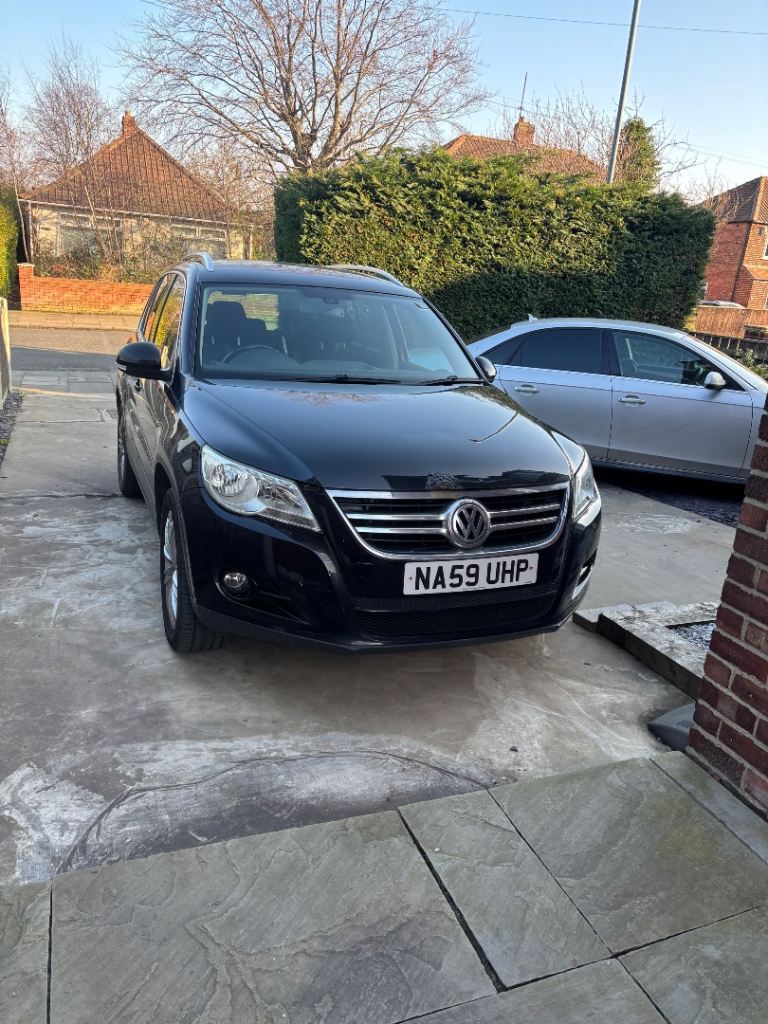 Volkswagen, TIGUAN, Estate, 2009, Manual, 1968 (cc), 5 doors