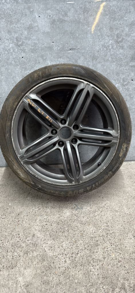 Audi Q7 21 inch alloy R21 295 / 35 / 21 2008 