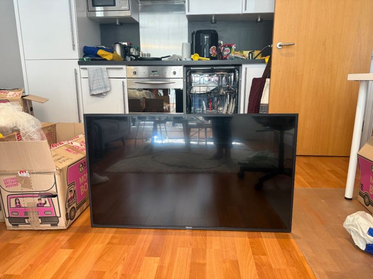 Hisense 43-inch LED Smart TV H43B7300UK – Good Condition