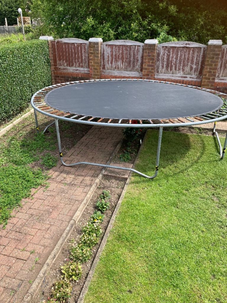 Trampoline