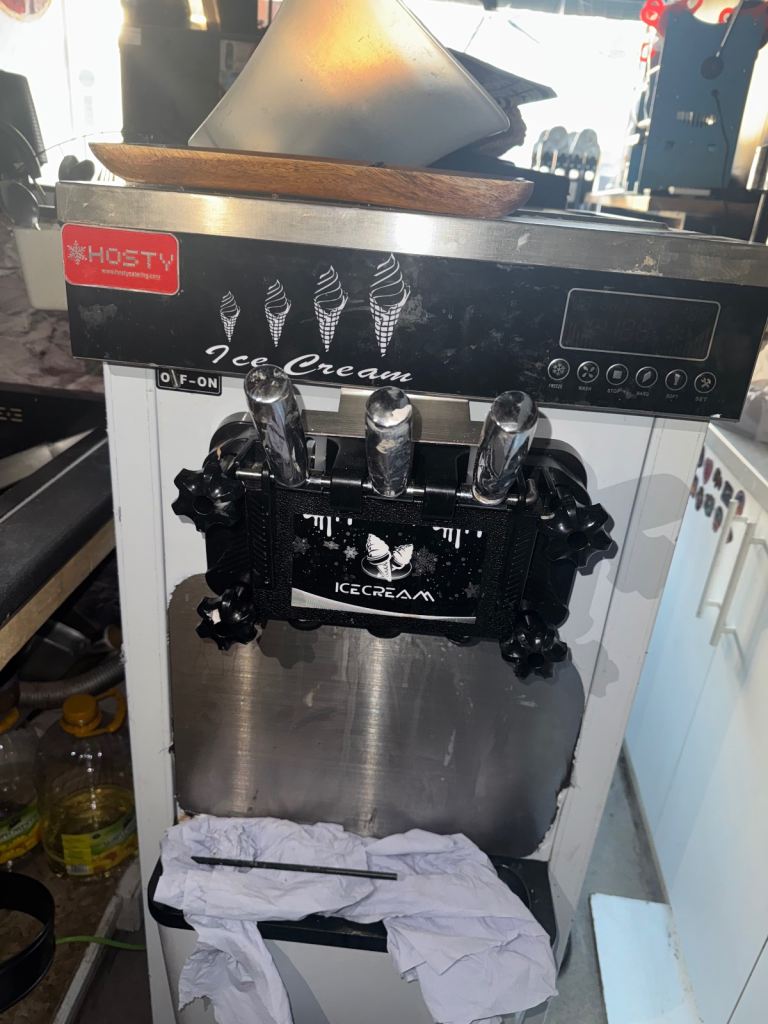 Selling all of take away and restaurant and cafe equipment 
