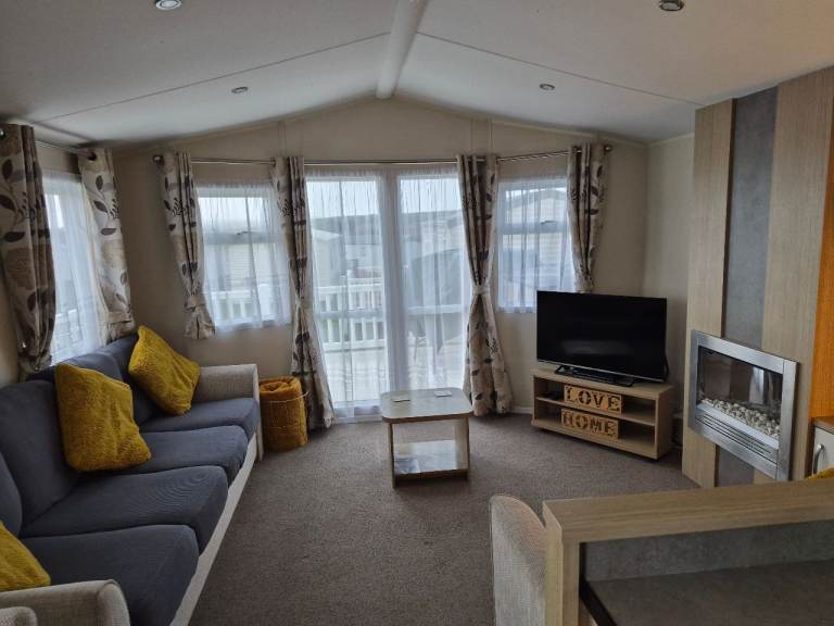 Private Static Caravan For Sale - Cornwall