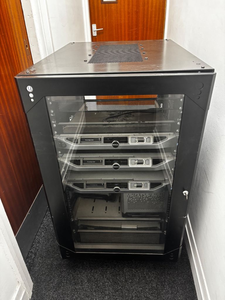Server Rack Cabinet with Wheels – Good Condition