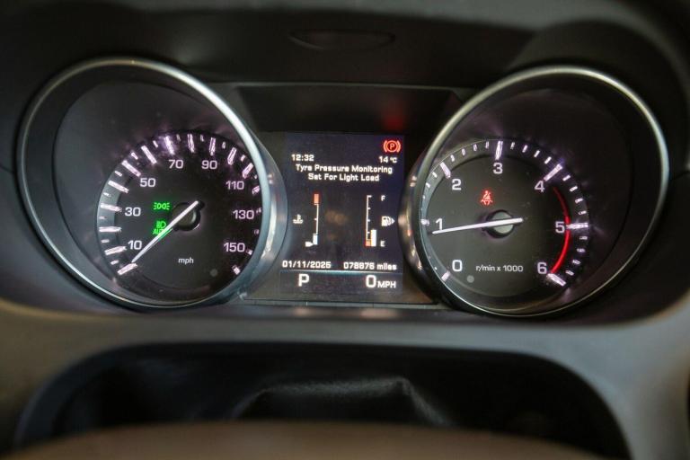 2016 Land Rover Discovery Sport 2.0 TD4 HSE Luxury SUV 5dr Diesel Auto 4WD Euro 6 (s/s) (180 ps) ...