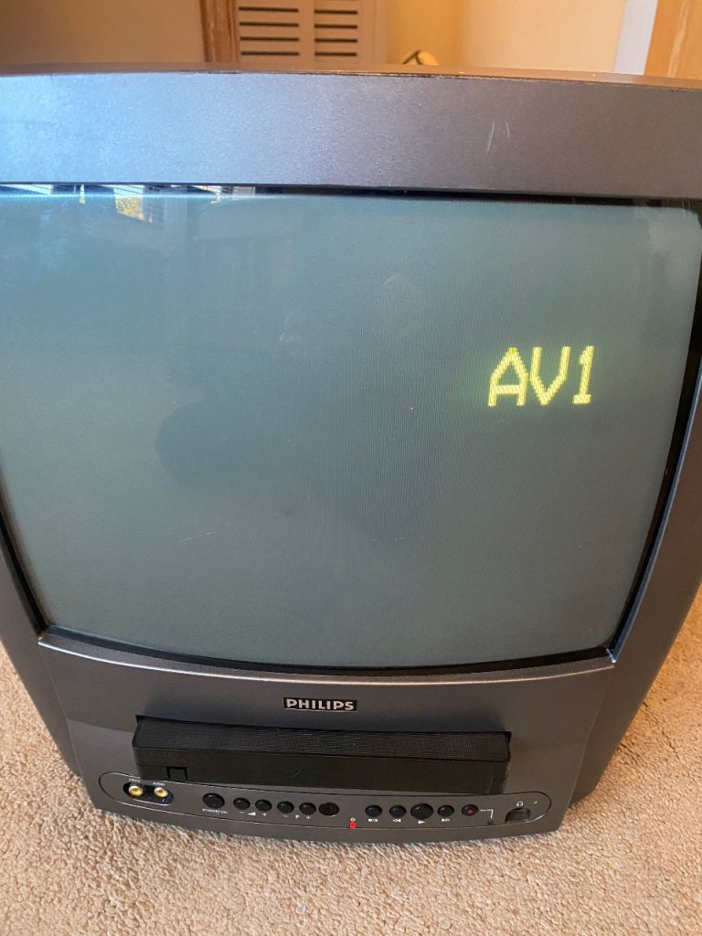 Philips 14” COLOUR TV/VHS COMBI 