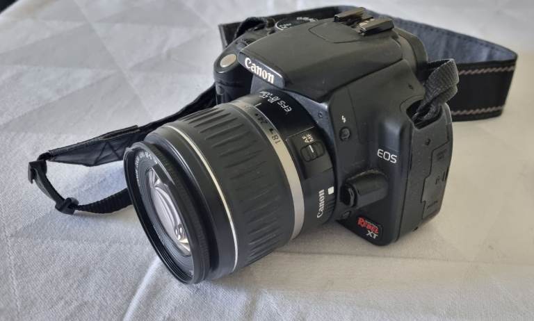 Cannon EOS 350D Digital SLR Camera with with lens + extra battery + charger