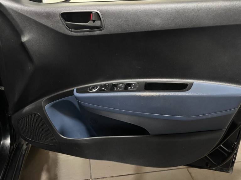 2014 Hyundai i10 1.0 SE 5dr HATCHBACK PETROL Manual