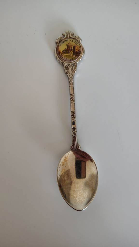 Silver Plated Decorative Soon Windsor Castle Royals Souvenir Spoon Collectibles 