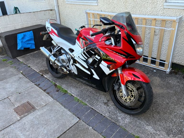 Honda, CBR, 1997, 599 (cc)