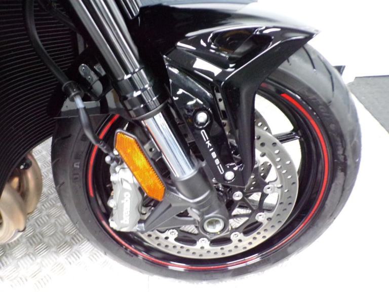 2025 KAWASAKI ZH2 WITH ONLY 1245 MILES FROM NEW