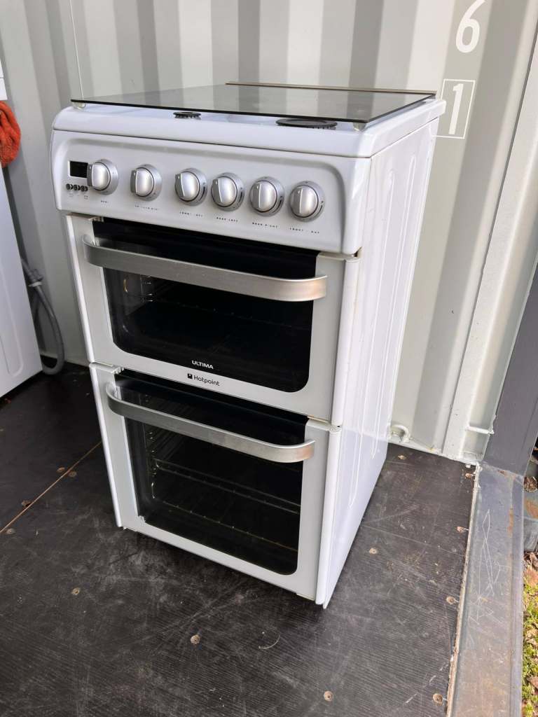 Hotpoint gas cooker 50cm(Delivery Available) Product ID:497