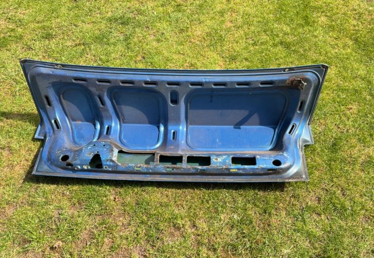 Mk3 escort cabriolet rear boot lid 