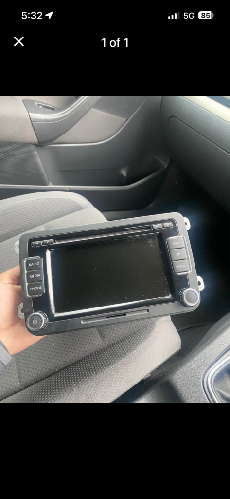 2007-2012 VOLKSWAGEN GOLF MK6 RADIO STEREO CD PLAYER HEADUNIT...