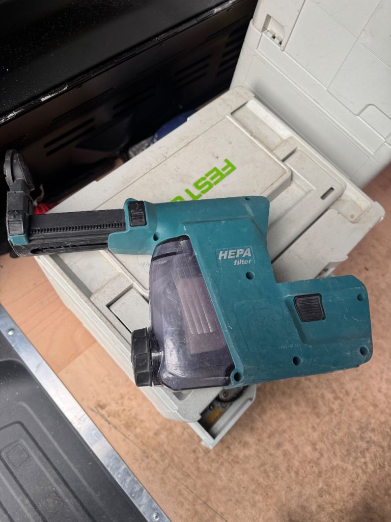 Makita sds dust extractor 