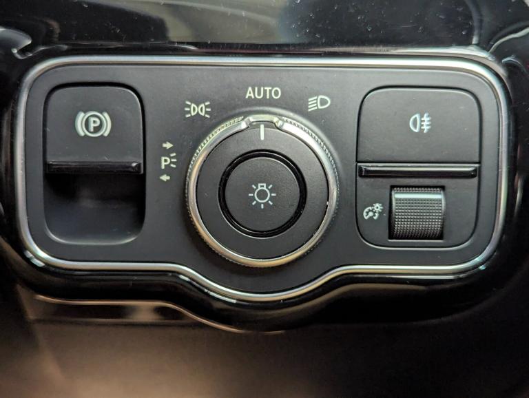 2020 Mercedes-Benz A Class 1.3 A180 AMG Line Saloon 4dr Petrol 7G-DCT Euro 6