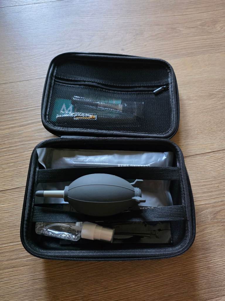 Movo camera cleaning set