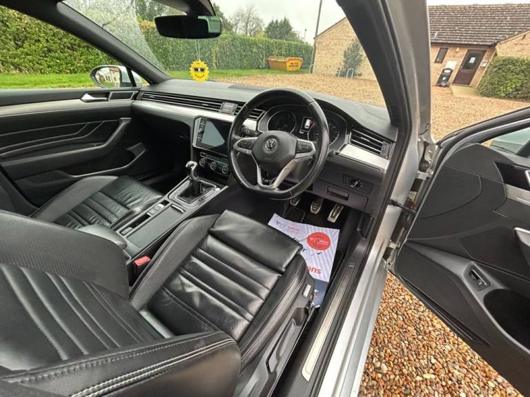 2020 20 VOLKSWAGEN PASSAT 2.0 TDI EVO R-LINE ESTATE 5DR DIESEL MANUAL EURO 6 (S/