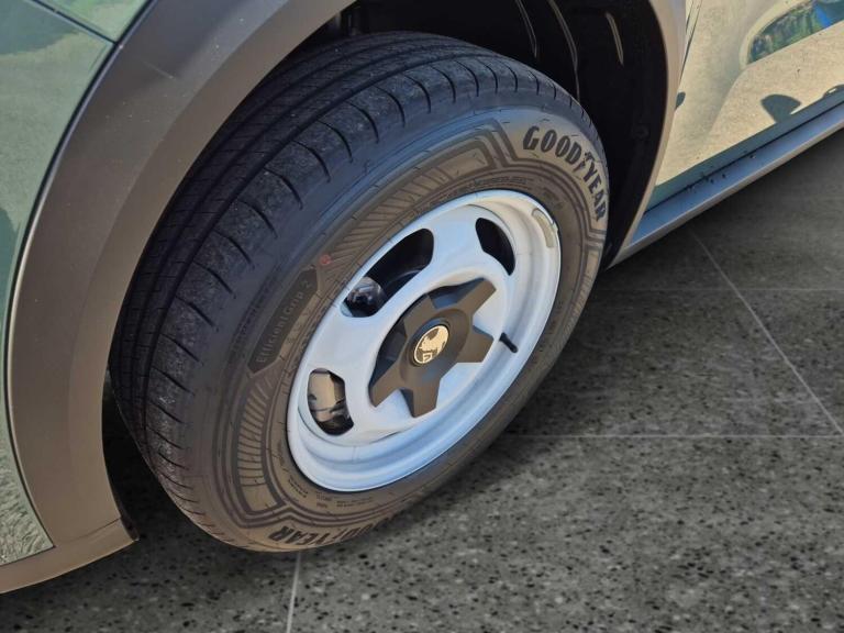 2025 Vauxhall Frontera 83kW Design 44kWh 5dr Auto HATCHBACK ELECTRIC Automatic