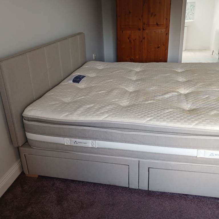 Super king divan - 4 drawer divan bed plus memory foam mattress