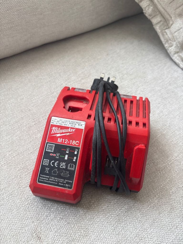Milwaukee M12-18C Battery Charger – Good Condition