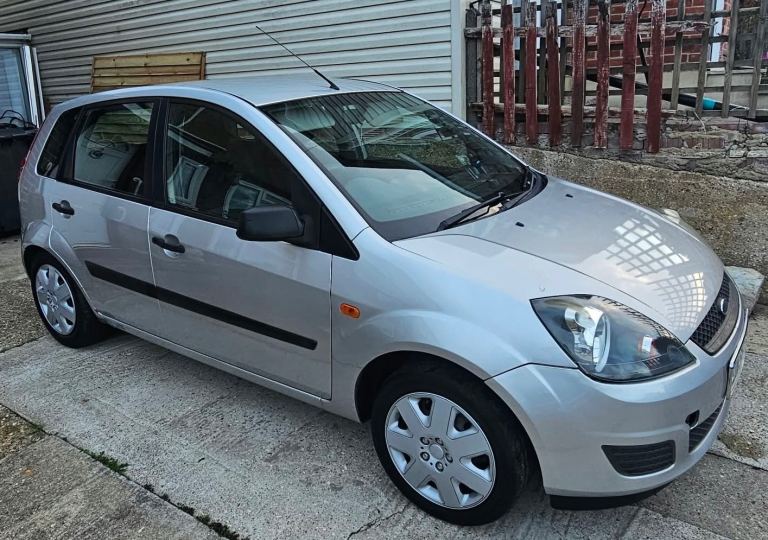 Ford, FIESTA, Hatchback, 2007, Manual, 1242 (cc), 5 doors