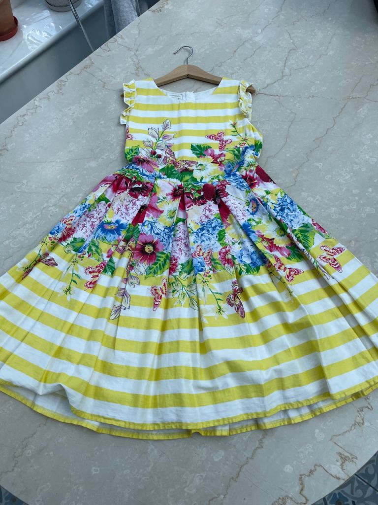 Yellow floral party/wedding/occasion girl dress 10-11 years