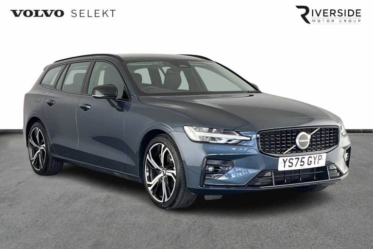 2025 Volvo V60 Plus, B4 Mild hybrid, Petrol, Dark Estate Petrol Automatic