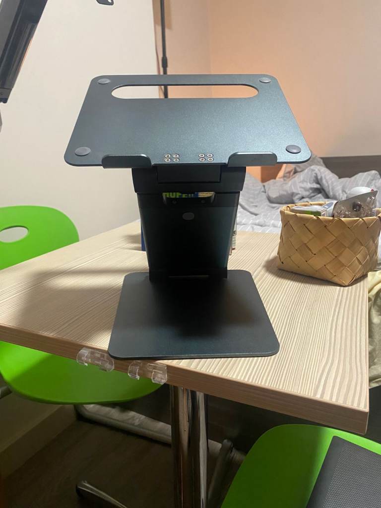 Adjustable metal laptop stand – sturdy, tilting, great condition