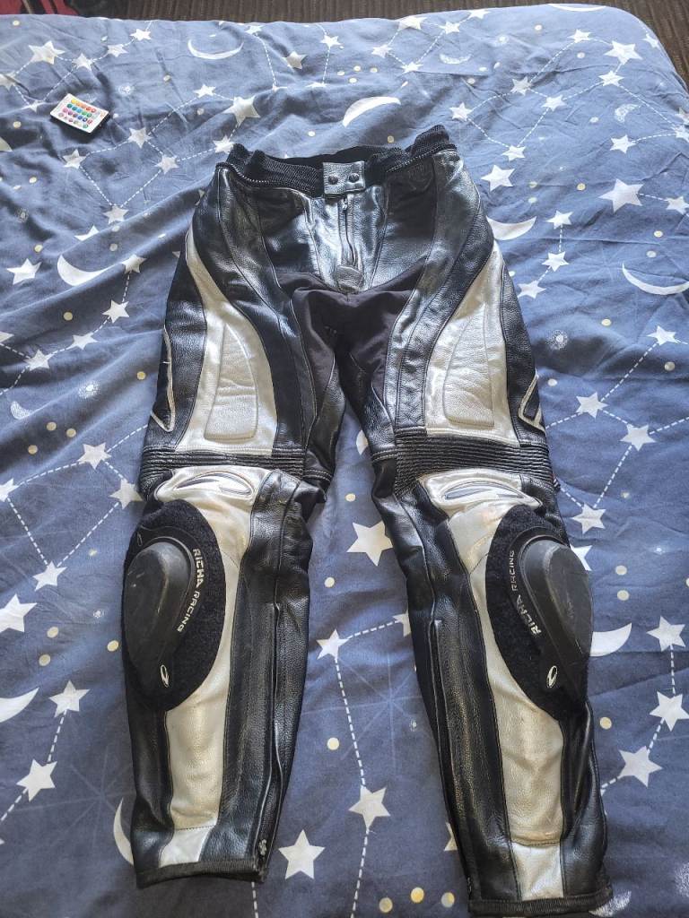 richa motorcycle trousers 