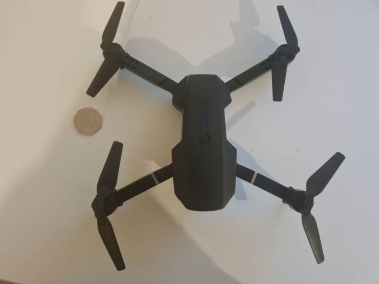 Drone E88, no controller 
