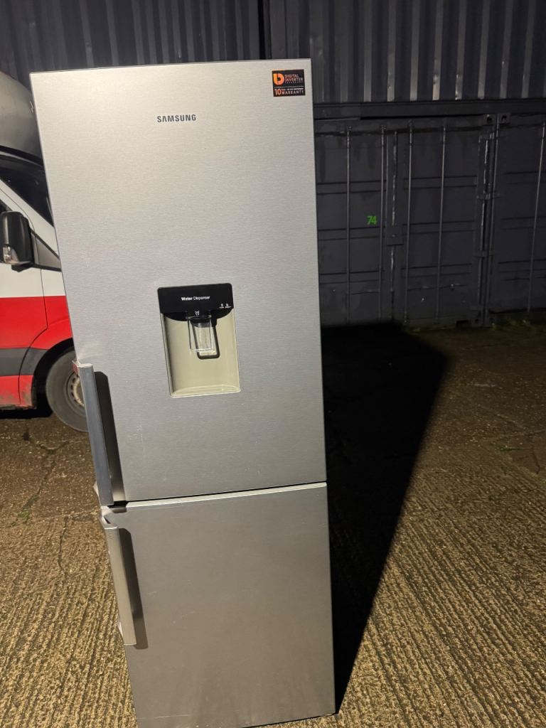 Samsung Fridge Freezer 6Ft Silver 