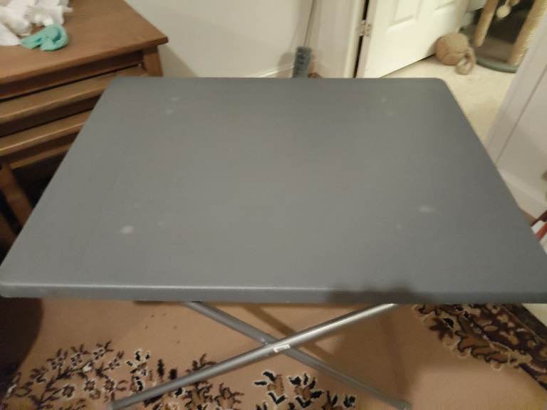 Carboot / camping / picnic / garden table - 60 cm x 80 cm (approx 2ft x 2ft8)
