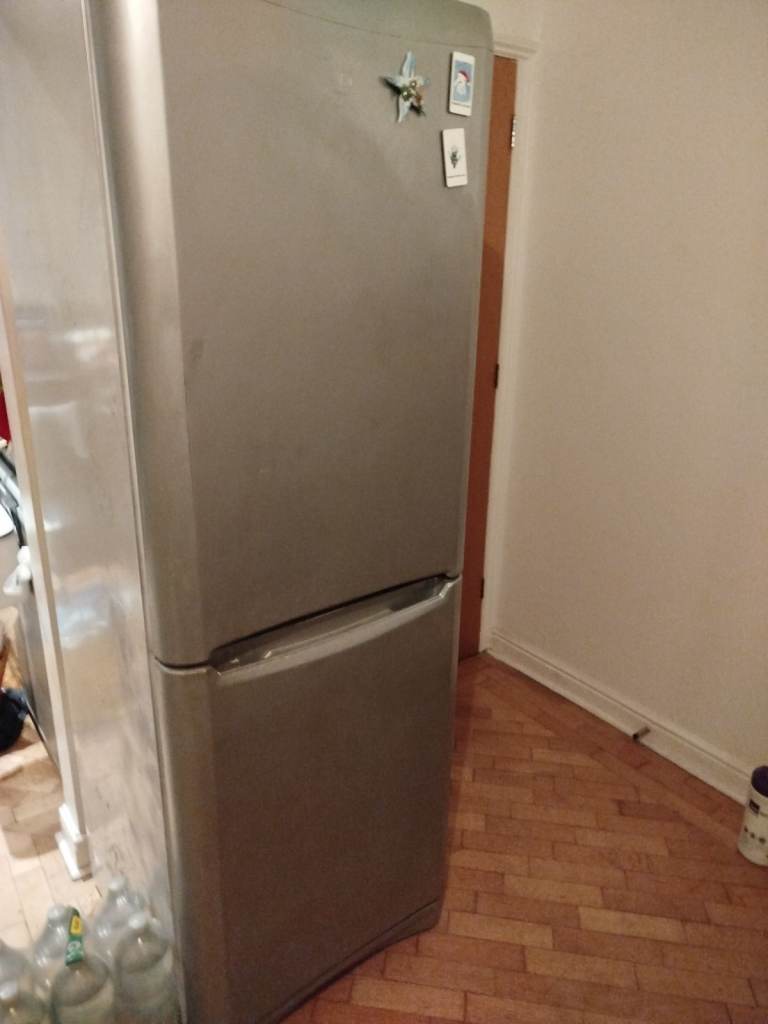 Silver Fridge Freezer – Good Condition