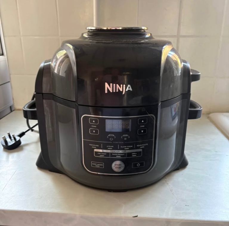 Ninja Foodi Multi-Cooker – Good Condition