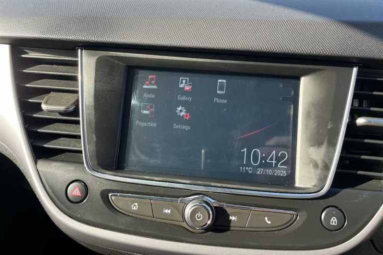 2022 Vauxhall Crossland 1.2 Turbo SE Edition 5dr HATCHBACK PETROL Manual