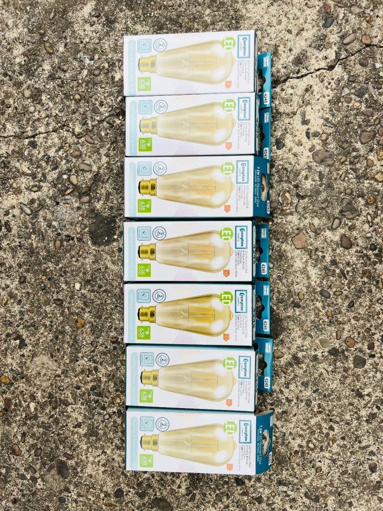 BRAND NEW EDISON STYLE LIGHT BULBS