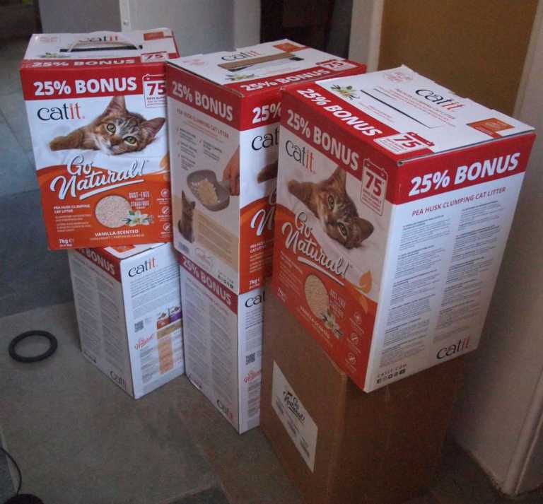 Catit pea-husk clumping cat litter