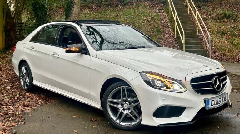 MERCEDES-BENZ E CLASS E220*AMG Night Edition Prem+*1Owner-ONLY 35K-Panroof-HK