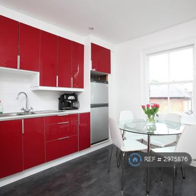 1 bedroom flat in Hayter Road, London, SW2 (1 bed) (#2975876)