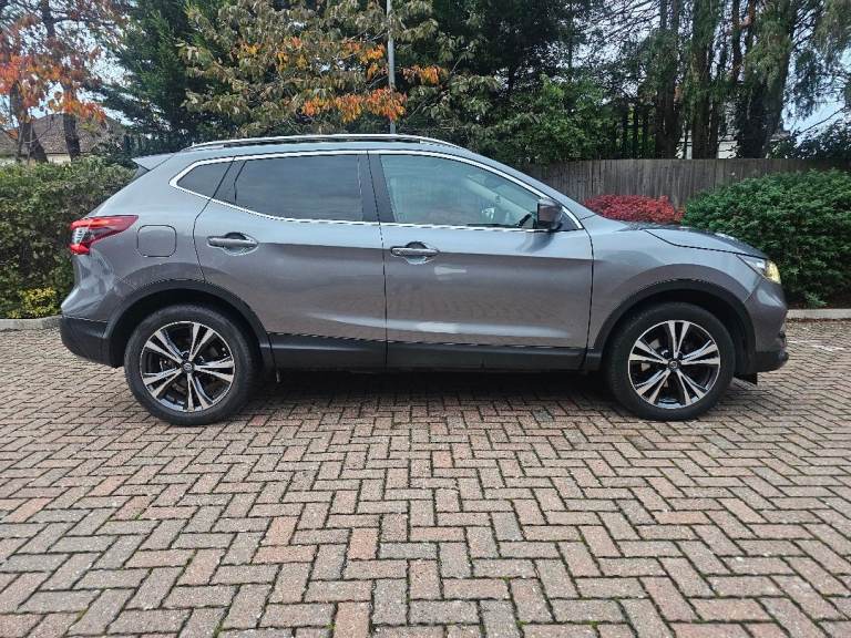 image for Nissan Qashqai 1.5 dCi N-Connecta, Manual, Euro 6, 110 BHP, 2018, 1 Owner, 49k, FSH, Pan Roof, ULEZ