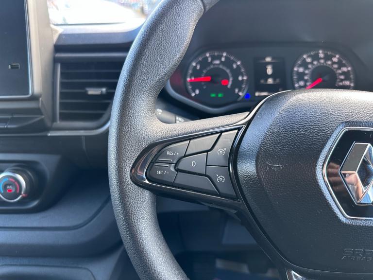 2023 73 RENAULT TRUCKS UK TRAFIC dCi 150 3T LWB L2 H1 Van Red Edition